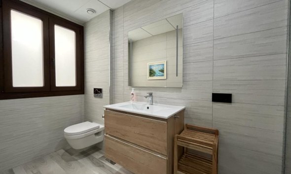 Reventa - Villa - Torrevieja - Los Balcones