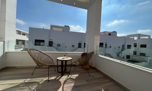 Reventa - Villa - Torrevieja - Los Balcones