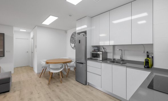 Resale - Apartment - Orihuela Costa - Los Dolses