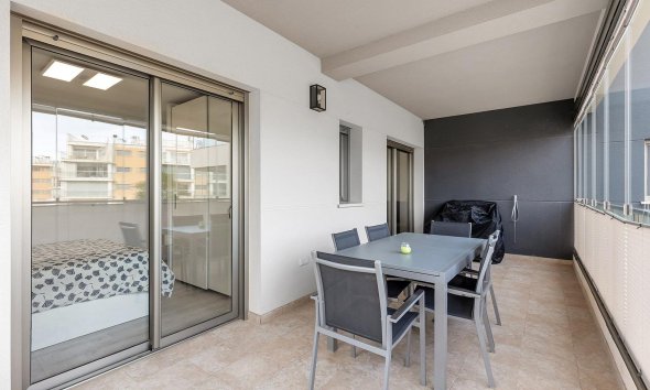 Resale - Apartment - Orihuela Costa - Los Dolses