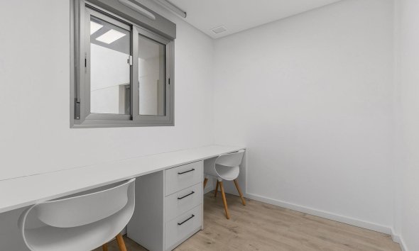 Resale - Apartment - Orihuela Costa - Los Dolses