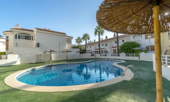 Resale - Apartment - Orihuela Costa - Aguamarina