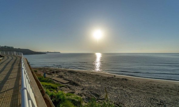 Resale - Apartment - Orihuela Costa - Aguamarina