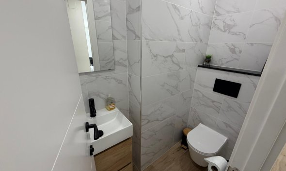 Reventa - Apartamento - Torrevieja - Playa del Acequión