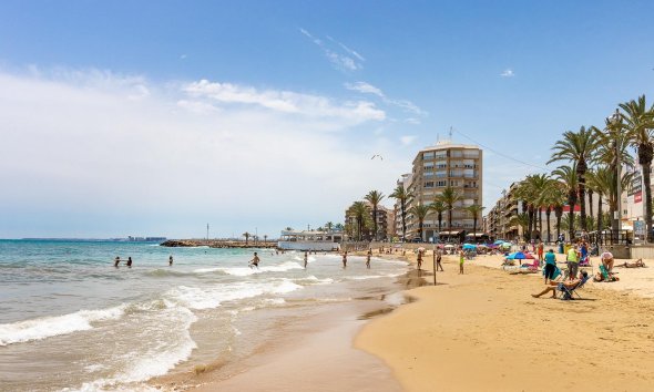 Resale - Apartment - Torrevieja - Playa del cura