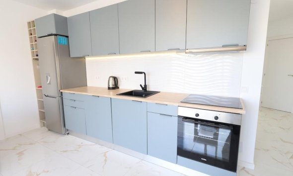 Resale - Apartment - Torrevieja - La Mata
