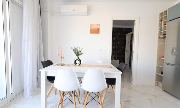 Resale - Apartment - Torrevieja - La Mata