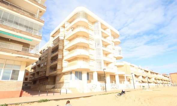 Resale - Apartment - Torrevieja - La Mata