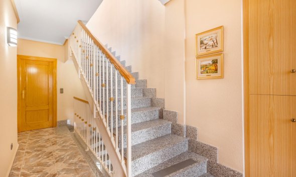 Resale - Duplex / Two-storey apartment - Los Alcazares - Centro