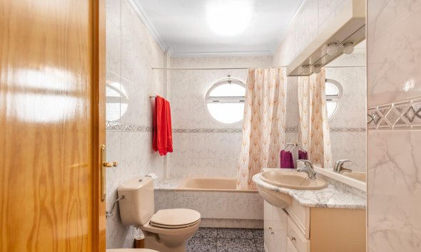 Resale - Duplex / Two-storey apartment - Los Alcazares - Centro