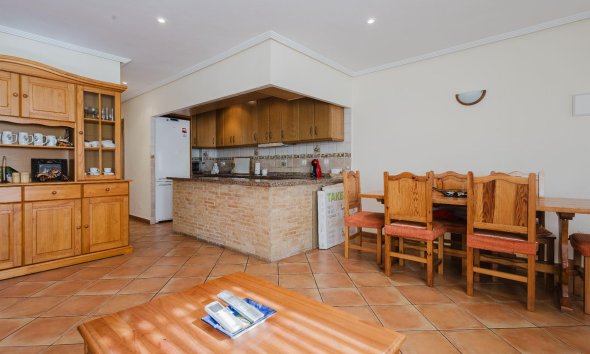 Resale - Bungalow - Torrevieja - PLAYA DE LA MATA