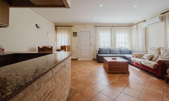 Resale - Bungalow - Torrevieja - PLAYA DE LA MATA