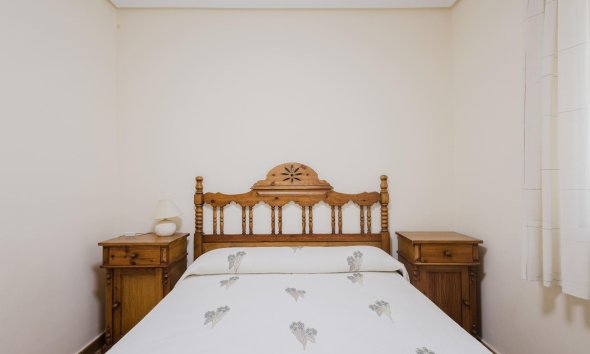 Resale - Bungalow - Torrevieja - PLAYA DE LA MATA