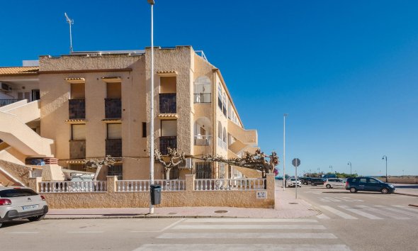 Resale - Bungalow - Torrevieja - PLAYA DE LA MATA