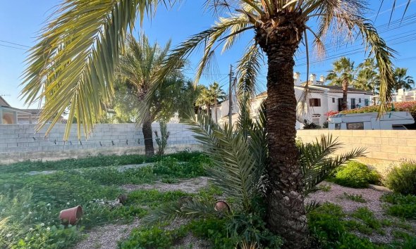 Resale - Villa - Torrevieja - Aguas Nuevas