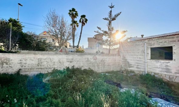 Resale - Villa - Torrevieja - Aguas Nuevas