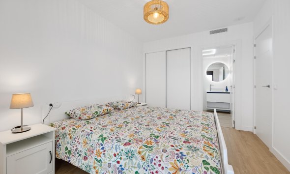 Resale - Apartment - Orihuela Costa - PAU 8