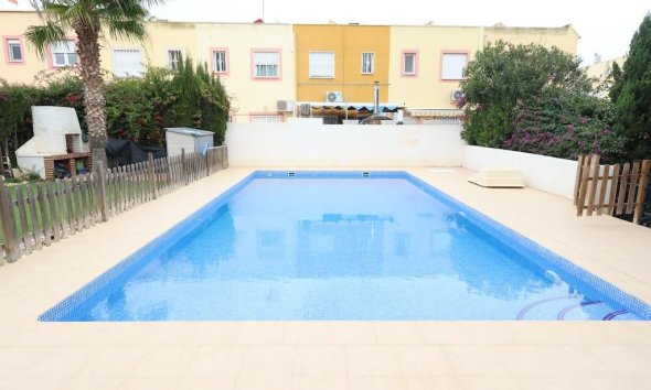 Rynek Wtórny - Bungalow / Domek parterowy - Orihuela Costa - La Regia