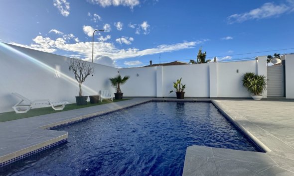 Resale - Villa - Rojales - Ciudad Quesada