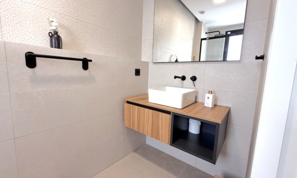 Resale - Bungalow - Pilar de la Horadada - Costa Blanca Sur