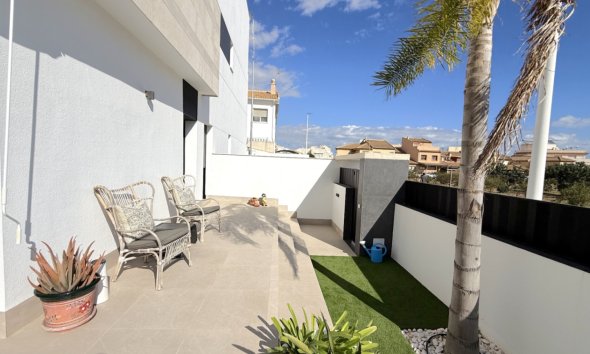 Resale - Bungalow - Pilar de la Horadada - Costa Blanca Sur