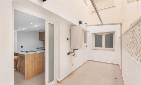 Resale - Apartment - Torrevieja - La Mata pueblo