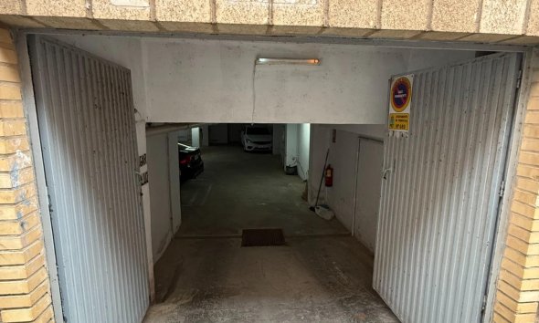 Resale - garage - Torrevieja - Playa del cura