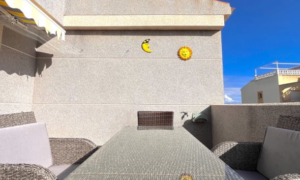 Resale - Terraced house / Townhouse - Torrevieja - La Siesta - El Salado -  Torreta