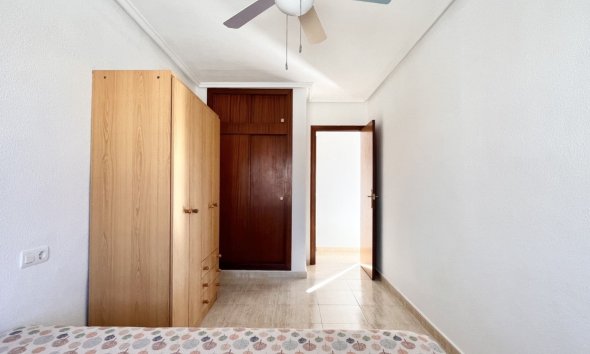 Resale - Terraced house / Townhouse - Torrevieja - La Siesta - El Salado -  Torreta