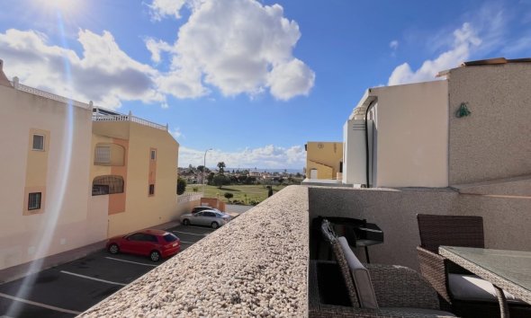 Resale - Terraced house / Townhouse - Torrevieja - La Siesta - El Salado -  Torreta