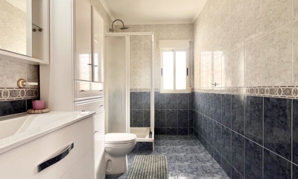 Resale - Terraced house / Townhouse - Torrevieja - La Siesta - El Salado -  Torreta