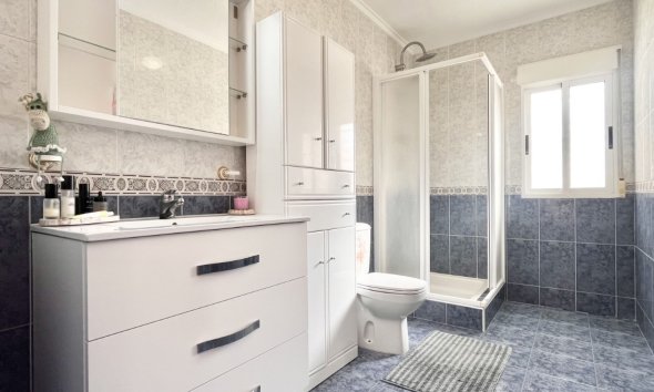 Resale - Terraced house / Townhouse - Torrevieja - La Siesta - El Salado -  Torreta