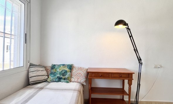 Resale - Terraced house / Townhouse - Torrevieja - La Siesta - El Salado -  Torreta