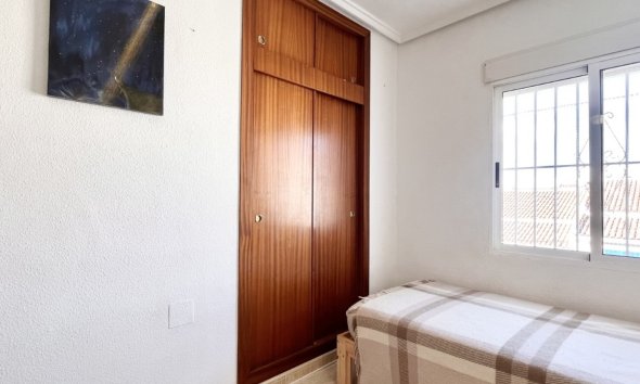 Resale - Terraced house / Townhouse - Torrevieja - La Siesta - El Salado -  Torreta