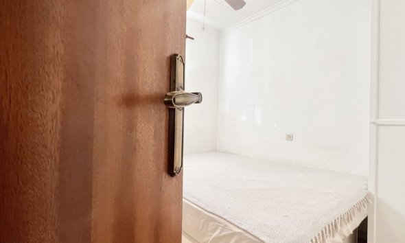 Resale - Terraced house / Townhouse - Torrevieja - La Siesta - El Salado -  Torreta