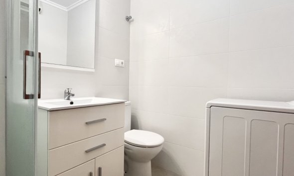 Resale - Terraced house / Townhouse - Torrevieja - La Siesta - El Salado -  Torreta