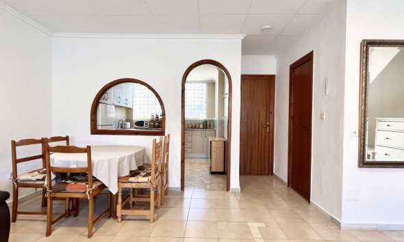 Resale - Terraced house / Townhouse - Torrevieja - La Siesta - El Salado -  Torreta