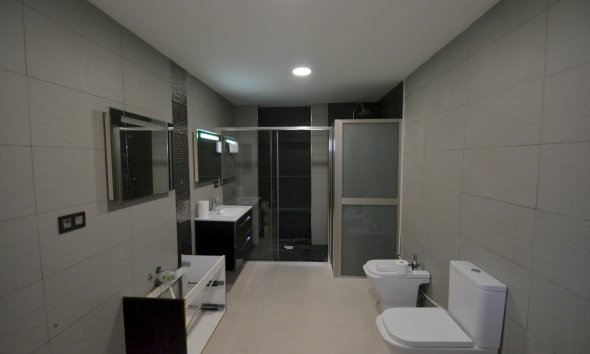 Rynek Wtórny - Willa - Los Montesinos - LOS MONTESINOS