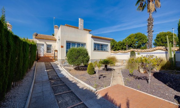 Resale - Villa - Orihuela Costa - Las Ramblas Golf