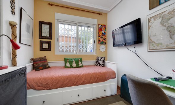 Reventa - Villa - Orihuela Costa - Playa Flamenca