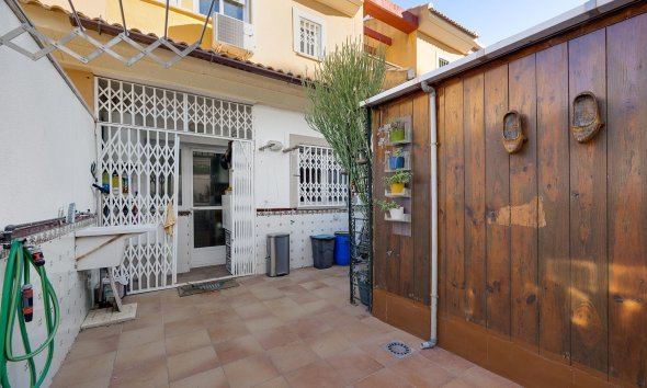 Reventa - Villa - Orihuela Costa - Playa Flamenca