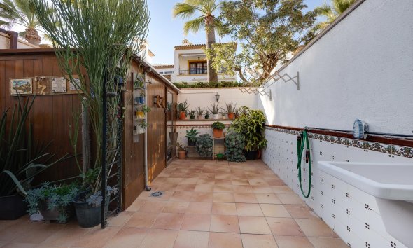 Reventa - Villa - Orihuela Costa - Playa Flamenca