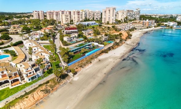 Resale - Villa - Orihuela Costa - Dehesa de Campoamor