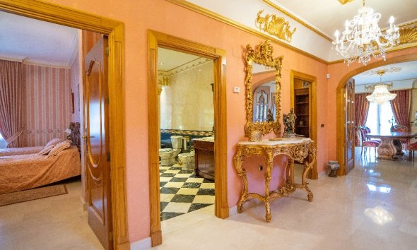 Resale - Villa - Orihuela Costa - Campoamor