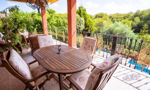 Resale - Villa - Orihuela Costa - Campoamor