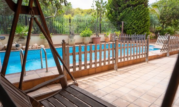 Resale - Villa - Orihuela Costa - Campoamor