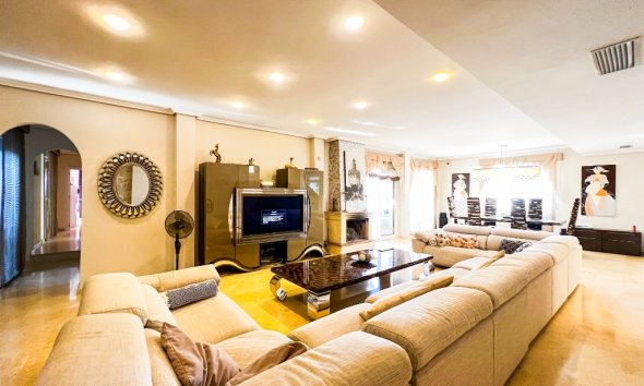 Reventa - Villa - La Mata