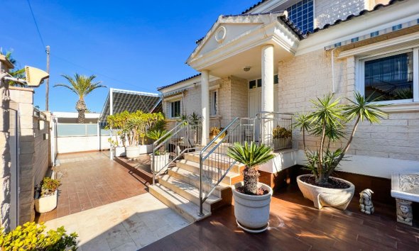 Reventa - Villa - La Mata