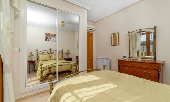 Resale - Villa - Torrevieja - Los Altos