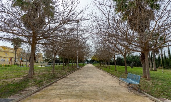 Resale - Villa - Torrevieja - Los Altos